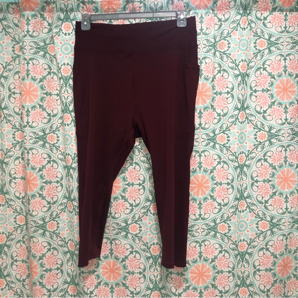 POP FIT Capri Yoga Pants/Leggings